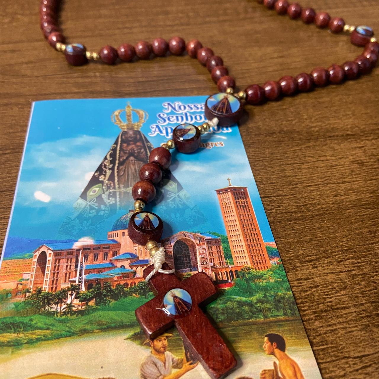 TERÇO DE MADEIRA NOSSA SENHORA APARECIDA 7 MEDALHAS (3 UNIDADES)