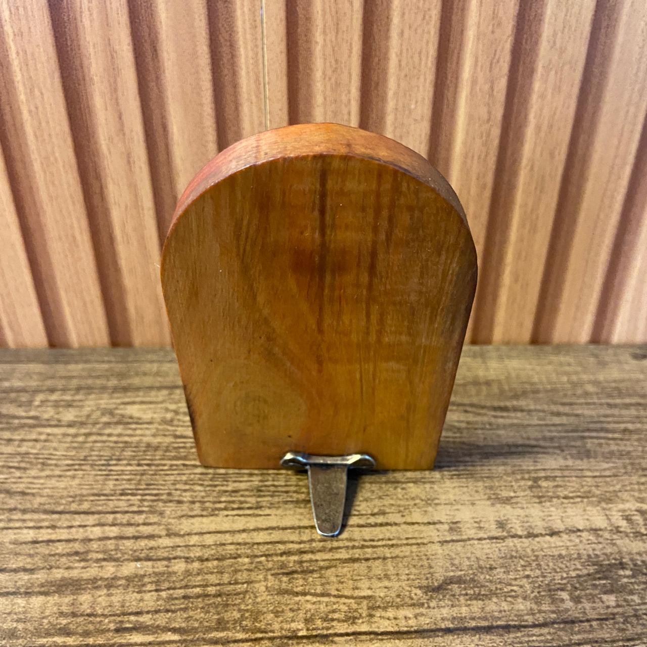 ADORNO DE MESA MADEIRA RESINADA SANTO EXPEDITO 11CM (1 UNIDADE)