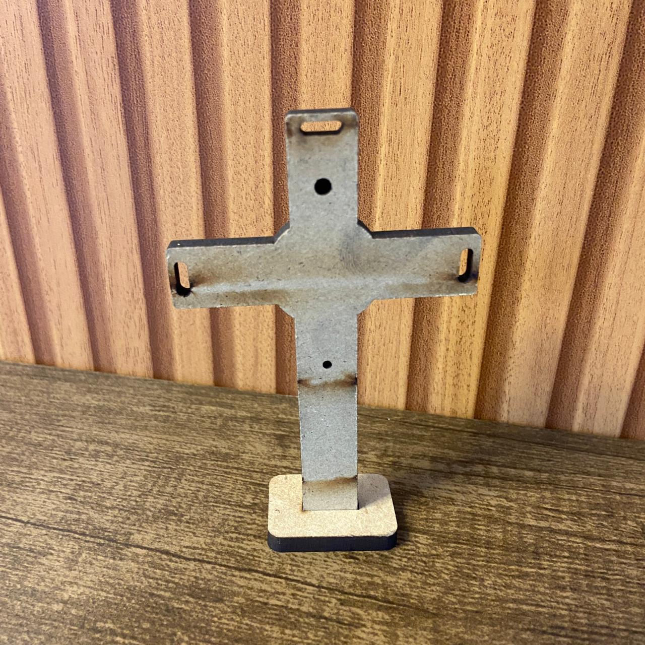 CRUCIFIXO MDF DE MESA MEDALHA SÃO BENTO 11CM (1 UNIDADE)