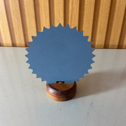 IMAGEM DE MESA METAL OURO VELHO NOSSA SENHORA APARECIDA COM ACRÍLICO E BASE DE MADEIRA 7CM (1 UNIDADE)