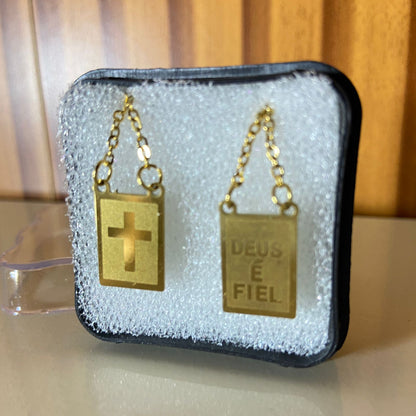 ESCAPULÁRIO DOURADO DEUS É FIEL E CRUZ (6 UNIDADES)