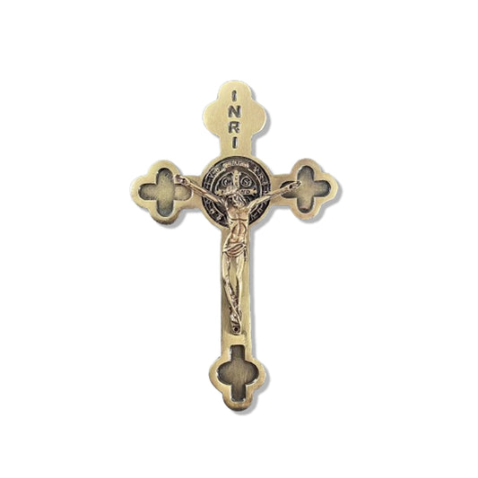 CRUCIFIXO DE METAL PAREDE OURO VELHO COM MEDALHA SÃO BENTO 20,5CM (1 UNIDADE)