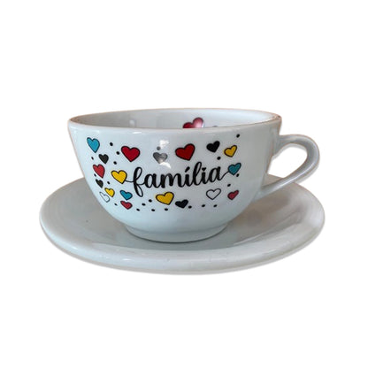 TIGELA DE PORCELANA COM ALÇA FAMÍLIA + PRATO 500ML (1 UNIDADE)