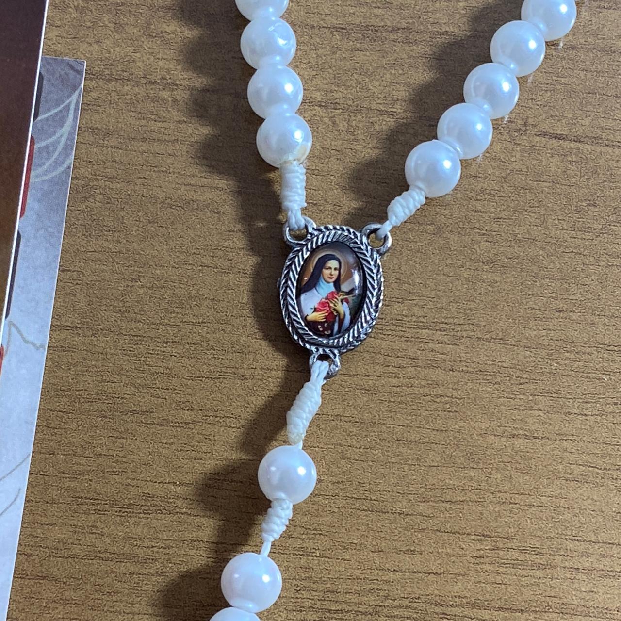 TERÇO PÉROLA SANTA TERESINHA BRANCO 8MM (1 UNIDADE)