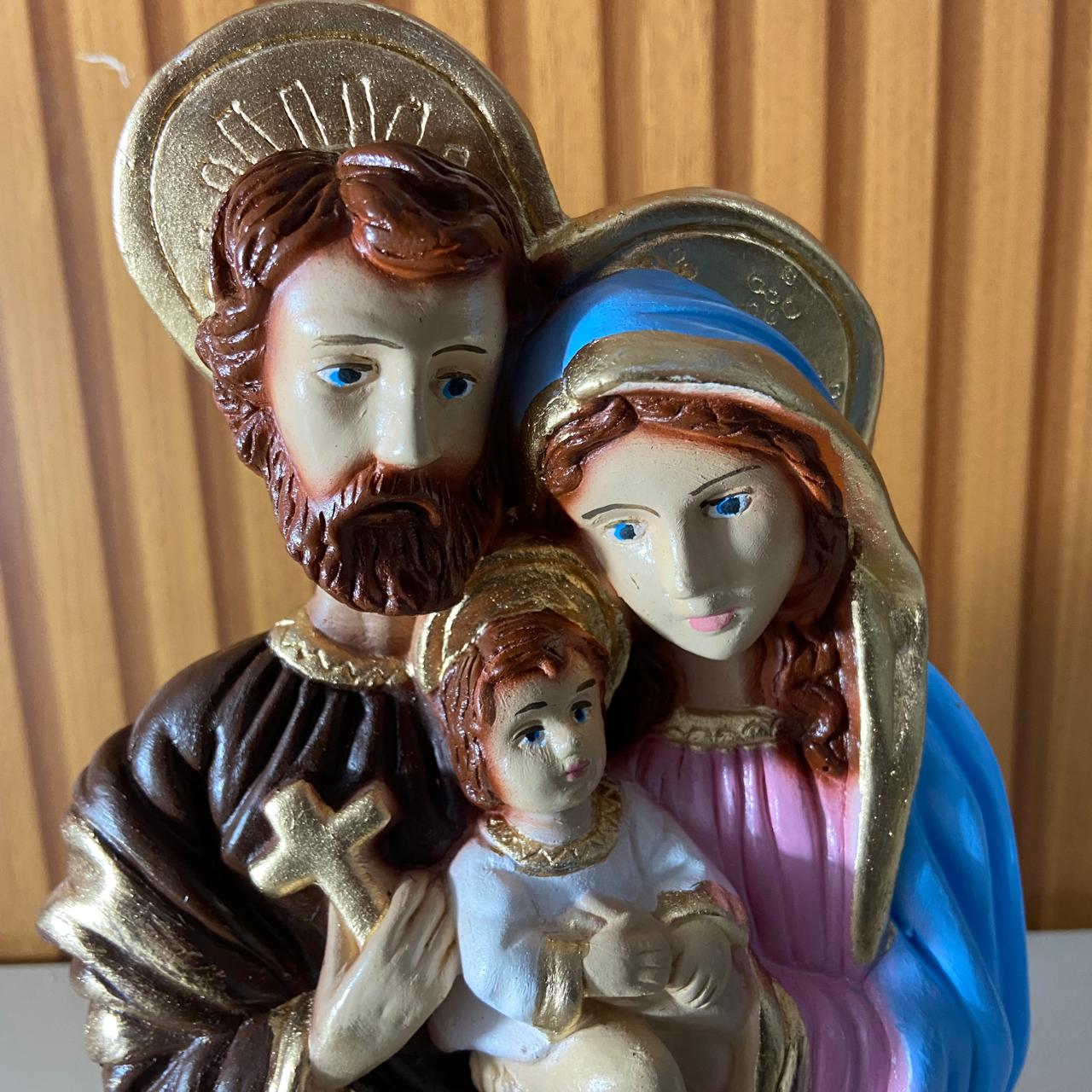 BUSTO DE GESSO SAGRADA FAMÍLIA 20CM (1 UNIDADE)