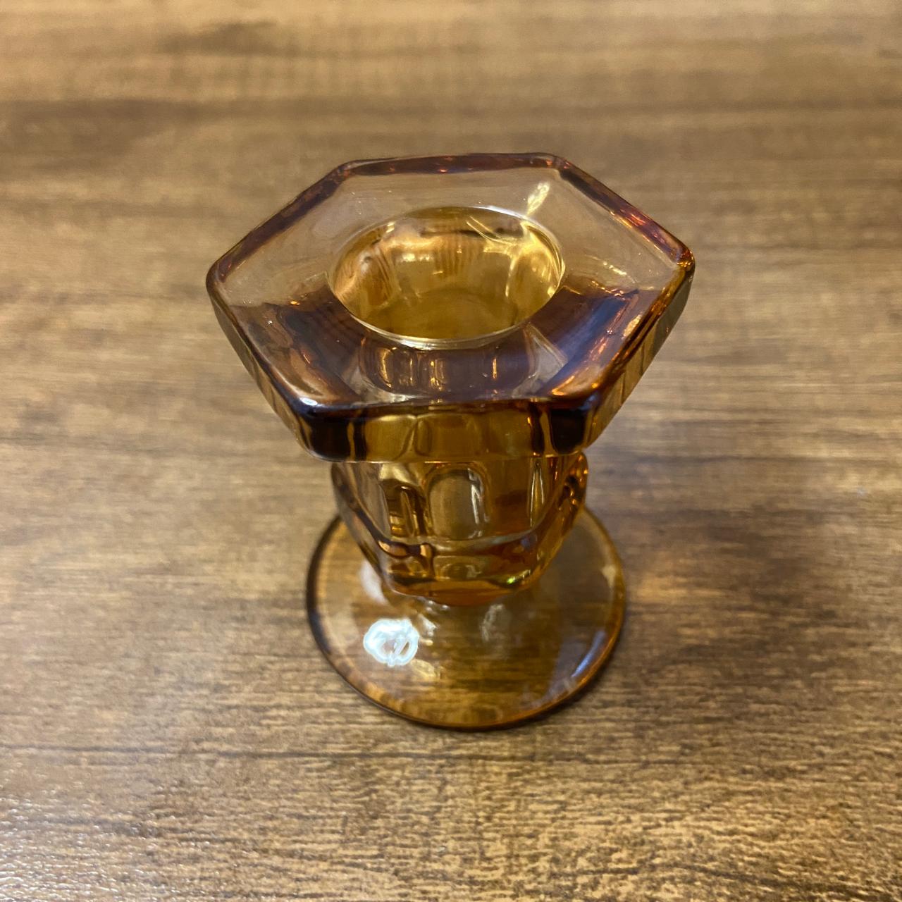 CASTIÇAL DE VIDRO CARAMELO 5,8CM (1 UNIDADE)