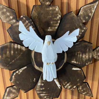 MANDALA MADEIRA MARROM DIVINO ESPIRITO SANTO 41CMX41CM  (1 UNIDADE)