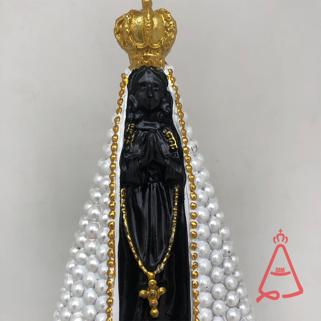 IMAGEM DE RESINA IMPORTADA NOSSA SENHORA APARECIDA PÉROLA BRANCA 18CM (1 UNIDADE)