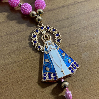 DEZENA PARA CARRO NOSSA SENHORA APARECIDA BRANCA AMORA ROSA E STRASS AZUL 12MM (3 UNIDADES)