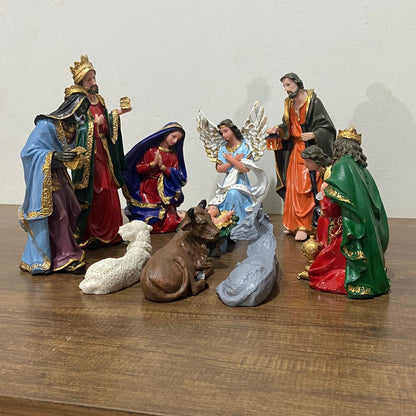 PRESÉPIO DE RESINA NACIONAL 11 PEÇAS - 22CM (CONJUNTO)