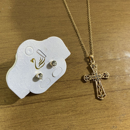 CORRENTE CRUCIFIXO COM BRINCO PONTA DE LUZ  MOD03 ( 1 UNIDADE)
