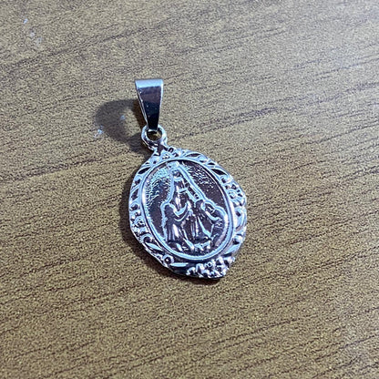 PINGENTE PRATEADO NOSSA SENHORA DO TRABALHO  (6 UNIDADES)