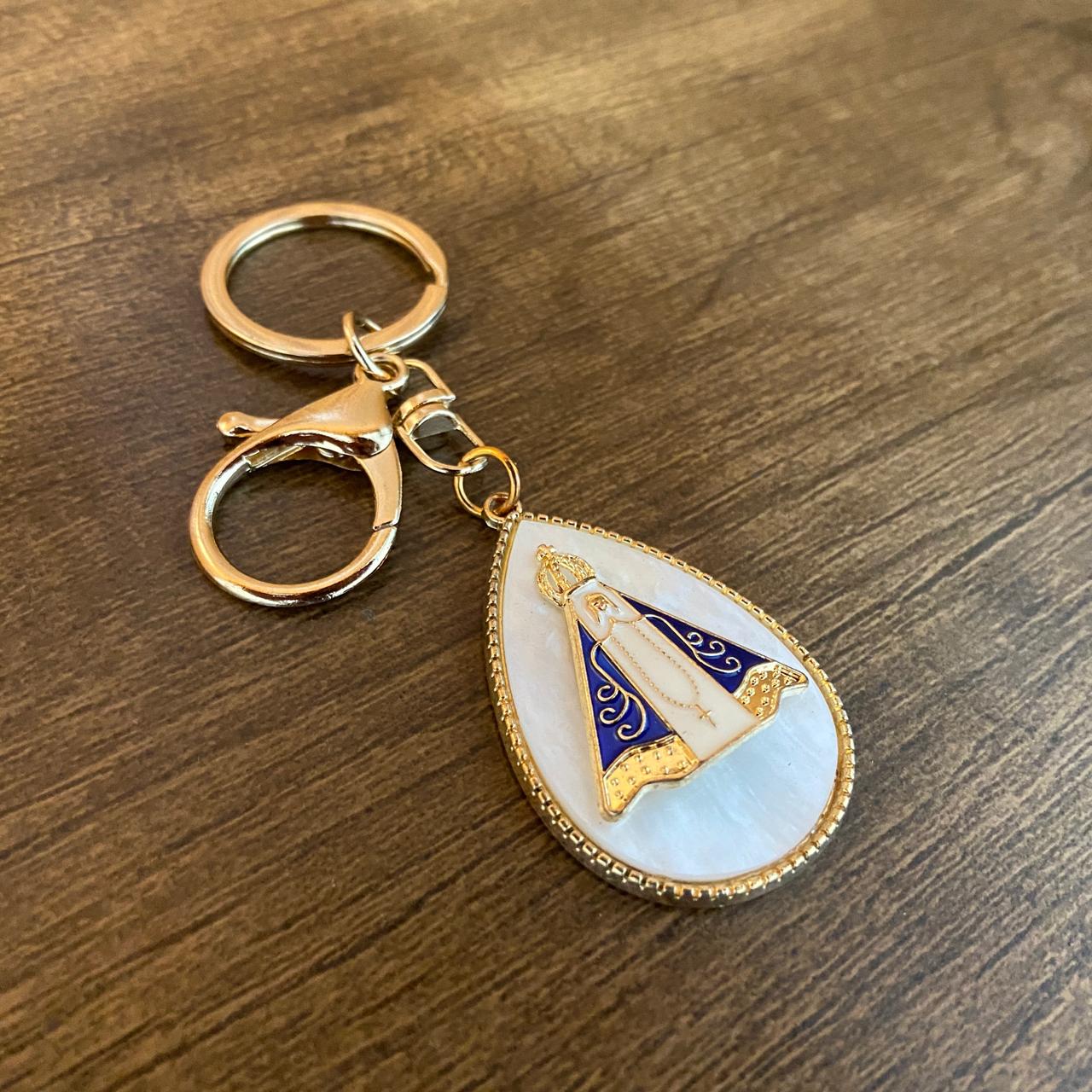 CHAVEIRO LUXO NOSSA SENHORA APARECIDA GOTA MADREPÉROLA MOD2 (6 UNIDADES)