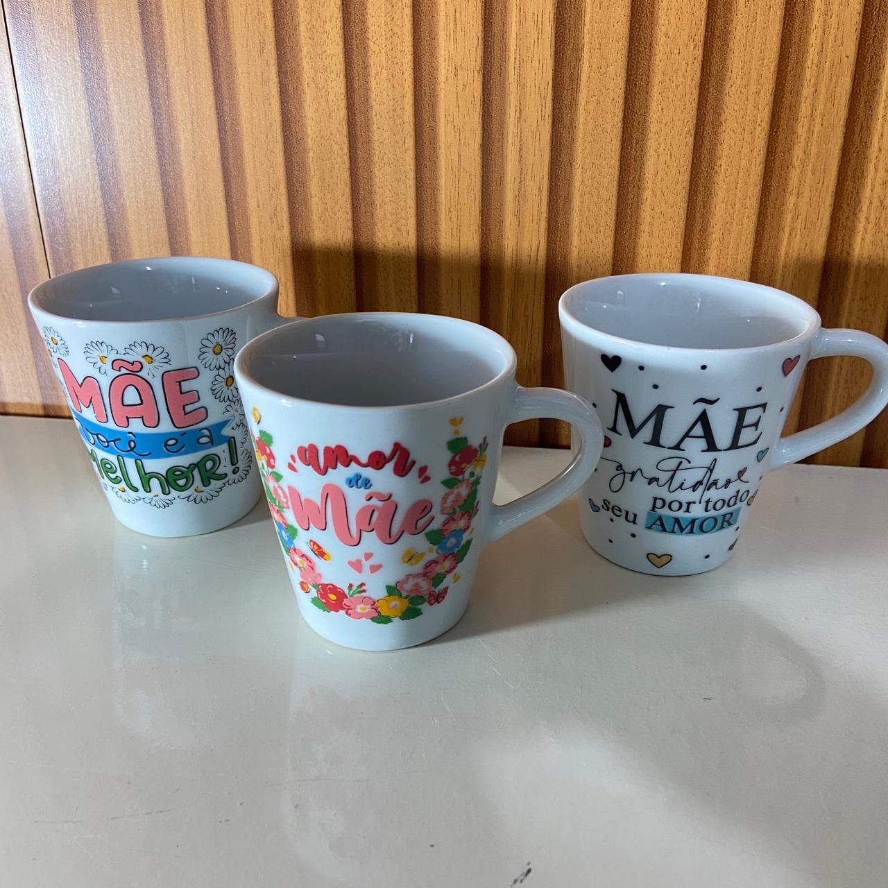 XÍCARA BRANCA MÃE - FRASES SORTIDAS 120ML (1 UNIDADE)
