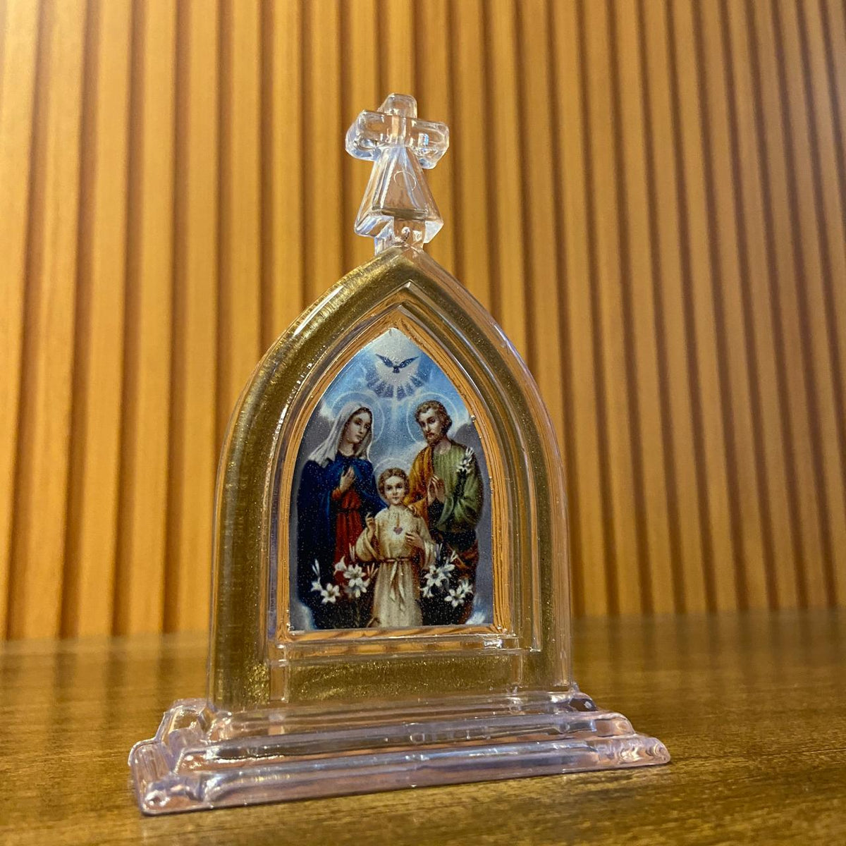 CAPELA ACRÍLICA P SAGRADA FAMÍLIA  12X8,5CM TRANSPARENTE (1 UNIDADE)