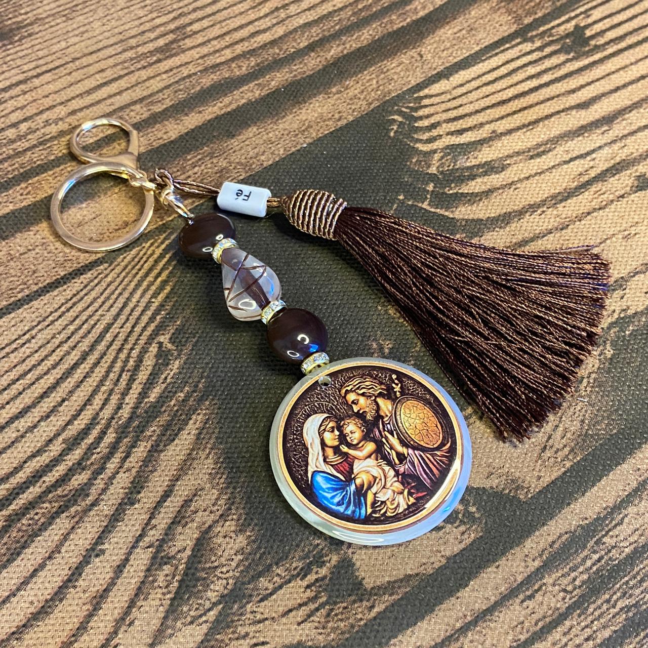 CHAVEIRO LUXO MEDALHA RESINADA SAGRADA FAMÍLIA MOD 2  (1 UNIDADE)