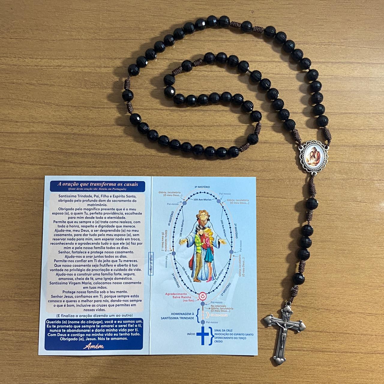 TERÇO CRAVEJADO PRETO SAGRADA FAMÍLIA 10MM (1 UNIDADE)