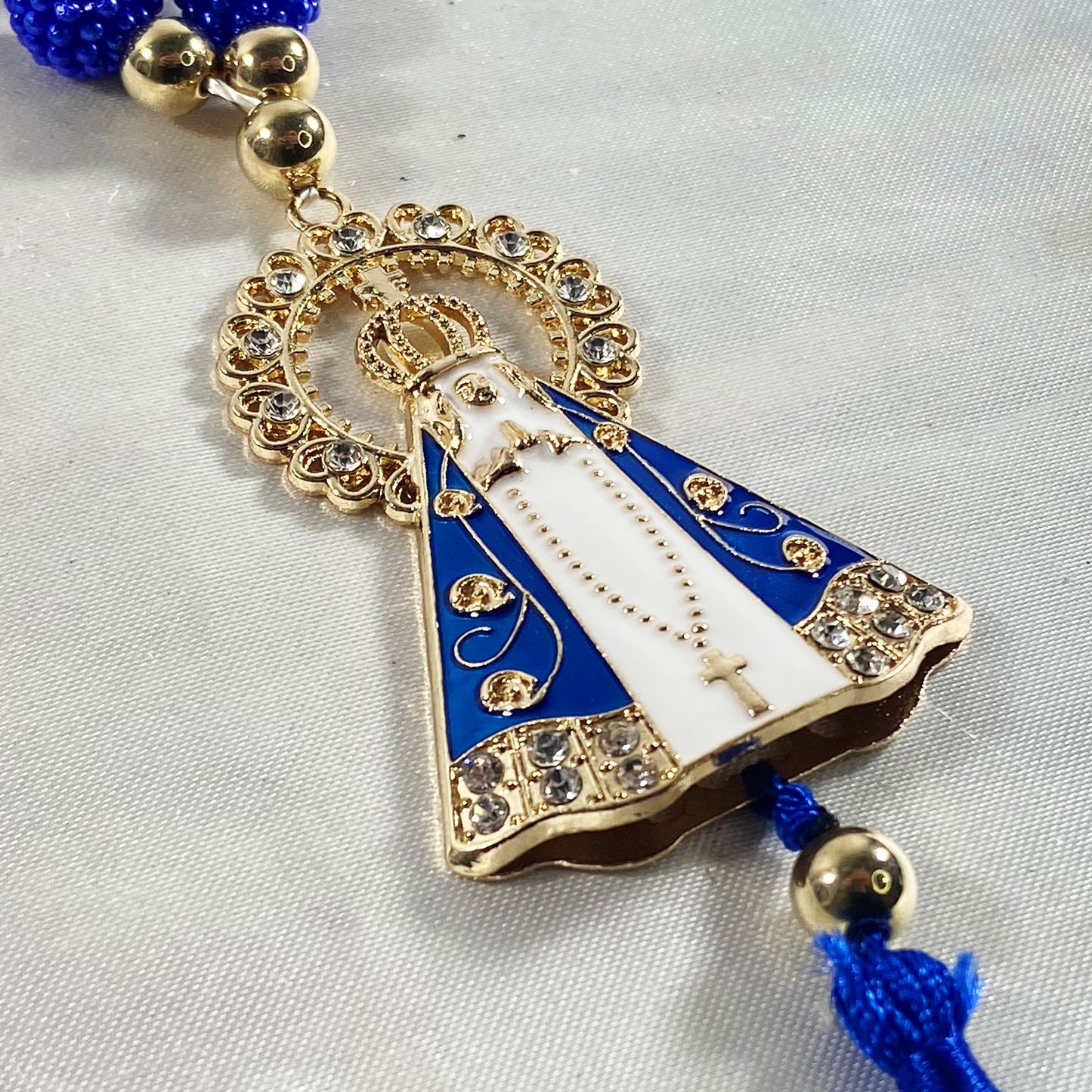 DEZENA PARA CARRO NOSSA SENHORA APARECIDA BRANCA AMORA AZUL 12MM MOD2 (3 UNIDADES)