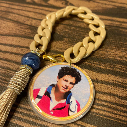 ELO DA CONSAGRAÇÃO  MEDALHÃO RESINADO SÃO CARLO ACUTIS MOD-2 (1 UNIDADE)
