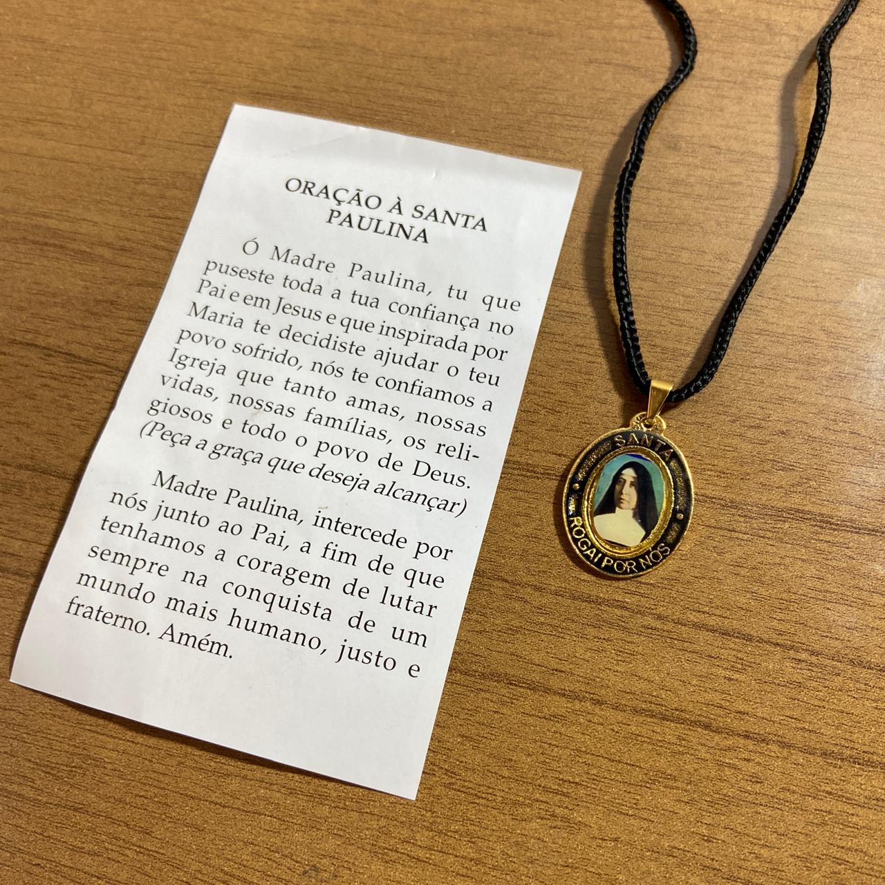 CORDÃO COM MEDALHA RESINADA SANTA PAULINA (1 UNIDADES)