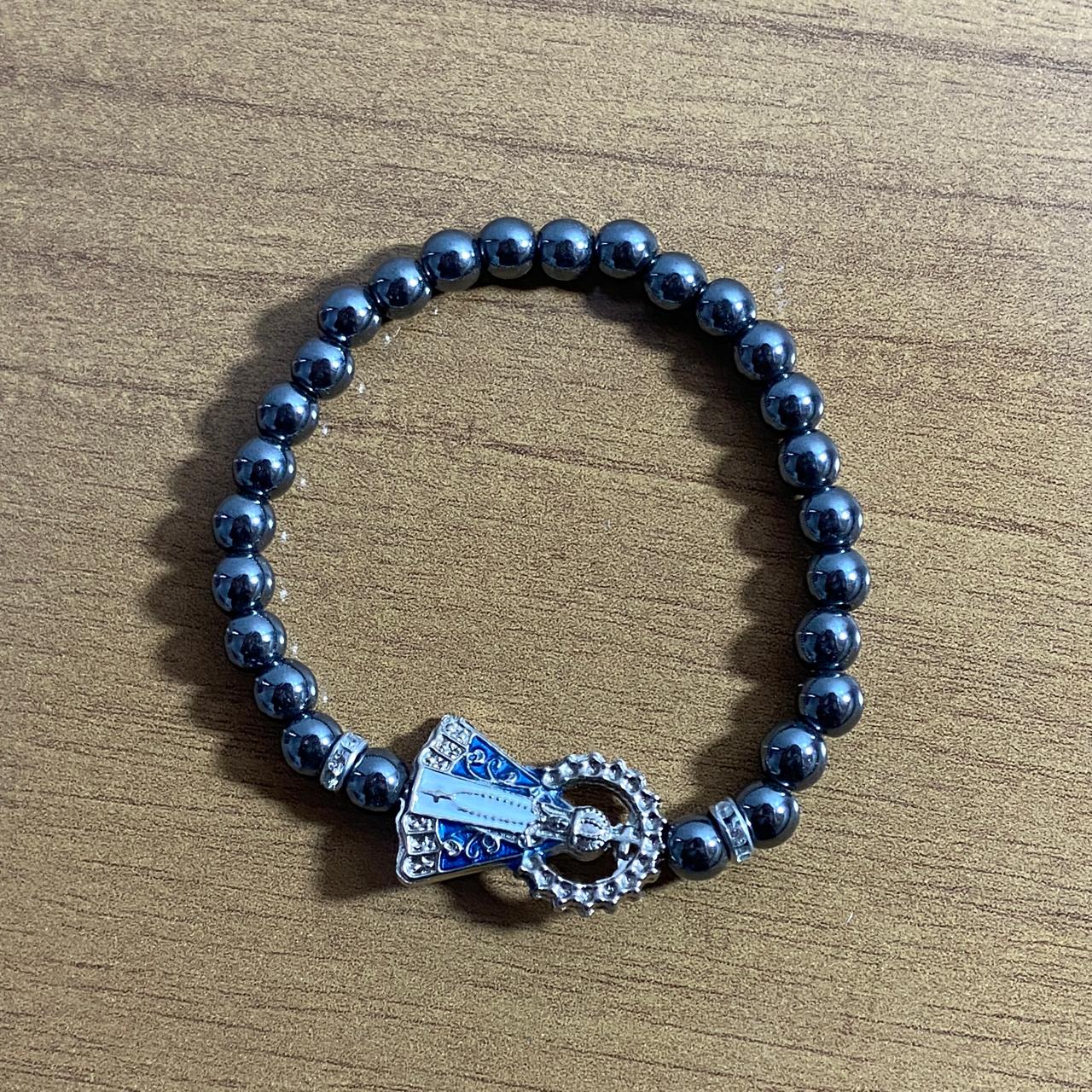 PULSEIRA HEMATITA NOSSA SENHORA APARECIDA COM STRASS (6 UNIDADES)