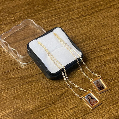 ESCAPULÁRIO DOURADO RESINADO SAGRADO CORAÇÃO DE JESUS E NOSSA SENHORA DO CARMO ( 6 UNIDADE)