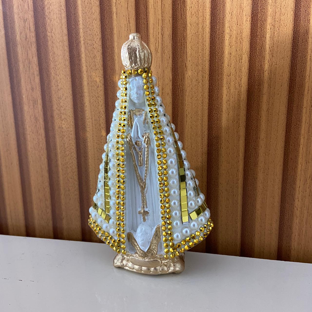 IMAGEM DE GESSO NOSSA SENHORA APARECIDA DOURADA COM MANTO ESPELHADO 14CM (1 UNIDADE)