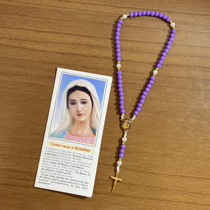 TERÇO PÉROLA ROXA  NOSSA SENHORA RAINHA DA PAZ 6MM (1 UNIDADE)