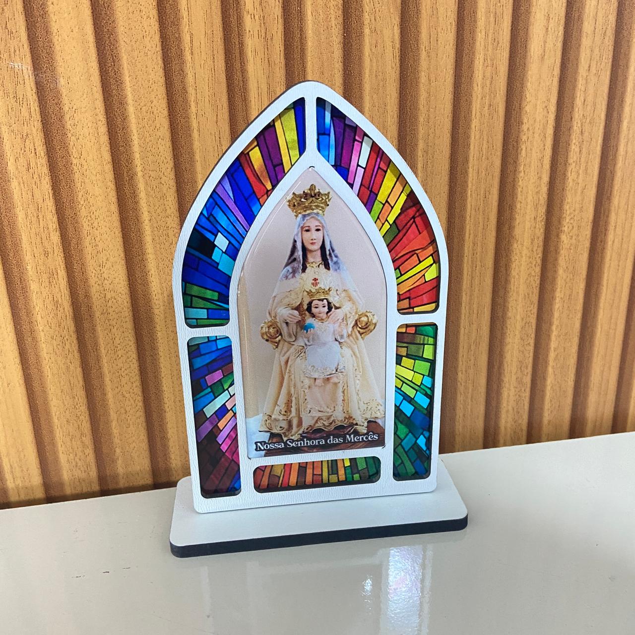 CAPELA MDF VITRAL NOSSA SENHORA DAS MERCÊS 18CM (1 UNIDADE)