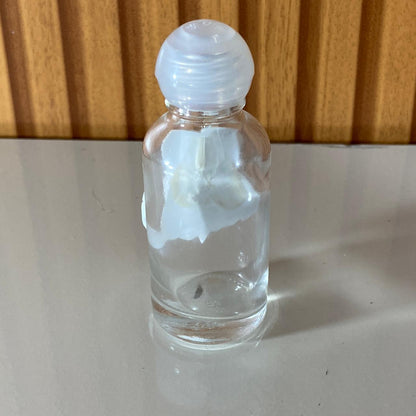 PORTA AGUA BENTA DE VIDRO SAGRADA FAMÍLIA 50ML (1 UNIDADE)