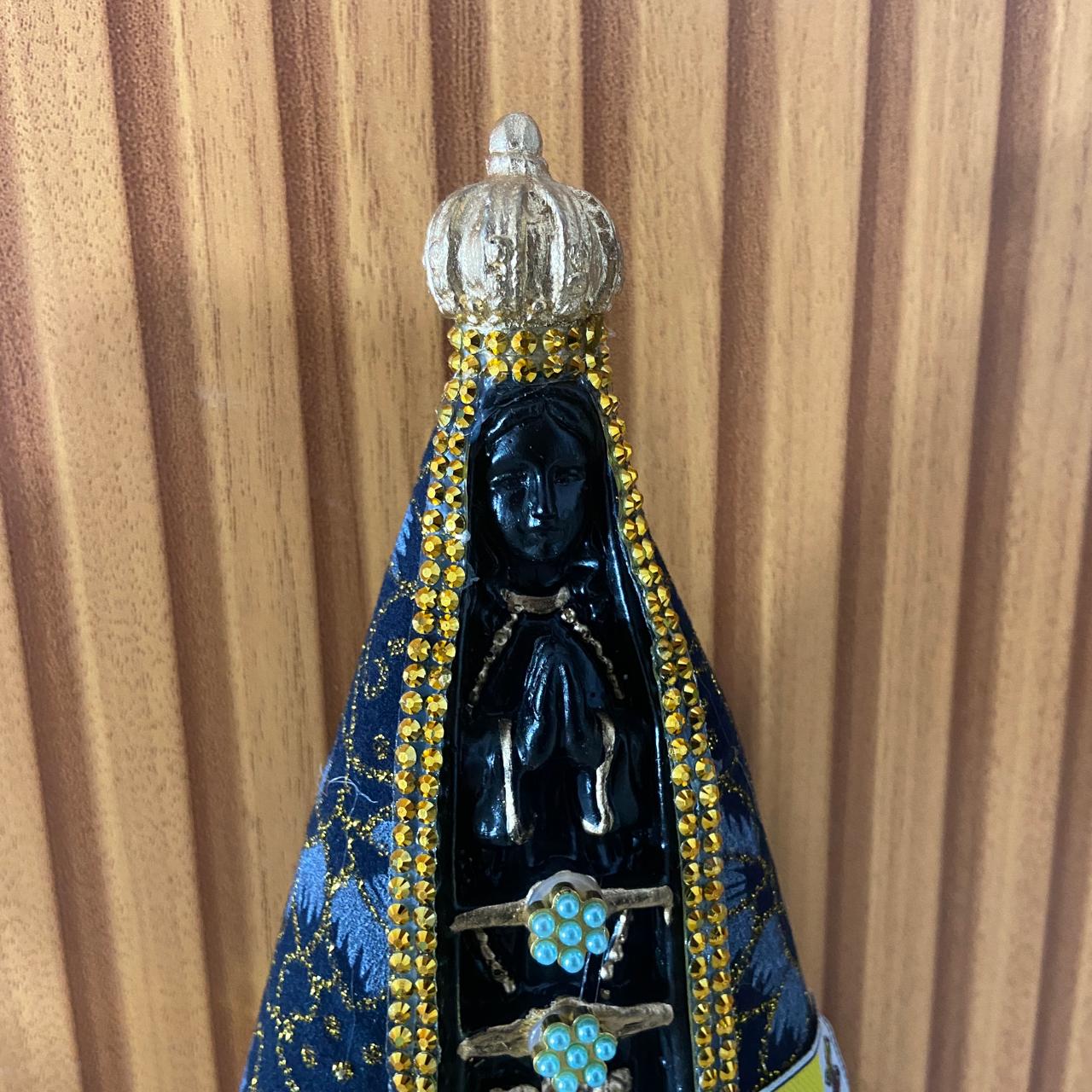 IMAGEM DE GESSO NOSSA SENHORA APARECIDA COM MANTO E STRASS MOD2 22CM (1 UNIDADE)