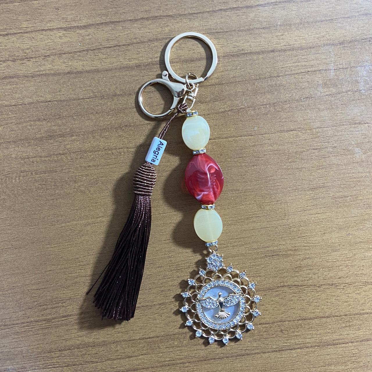 CHAVEIRO DE PEDRARIAS DIVINO ESPÍRITO SANTO COM STRASS MOD4 (1 UNIDADE)