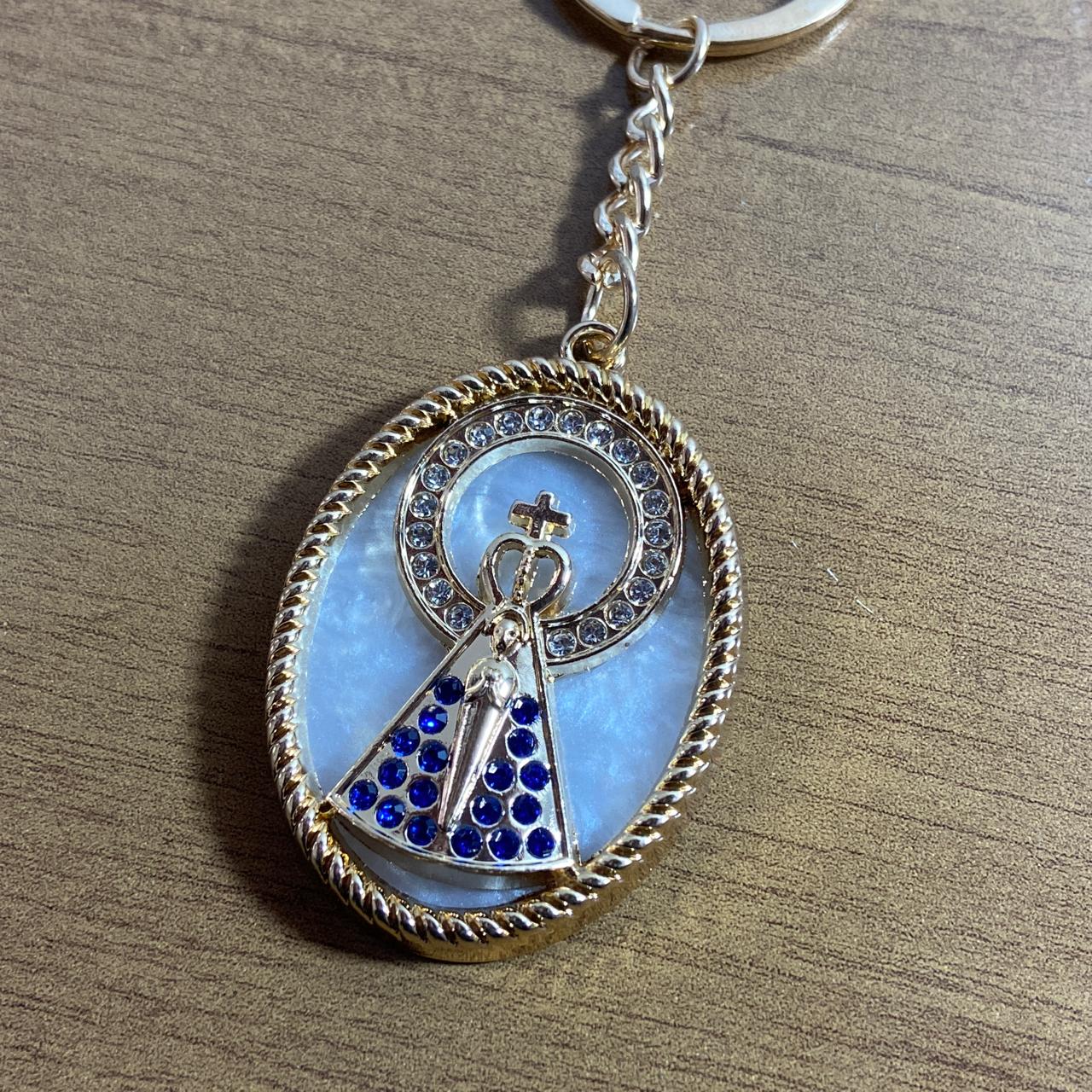 CHAVEIRO LUXO NOSSA SENHORA APARECIDA MADREPÉROLA COM STRASS MOD2 (6 UNIDADES)