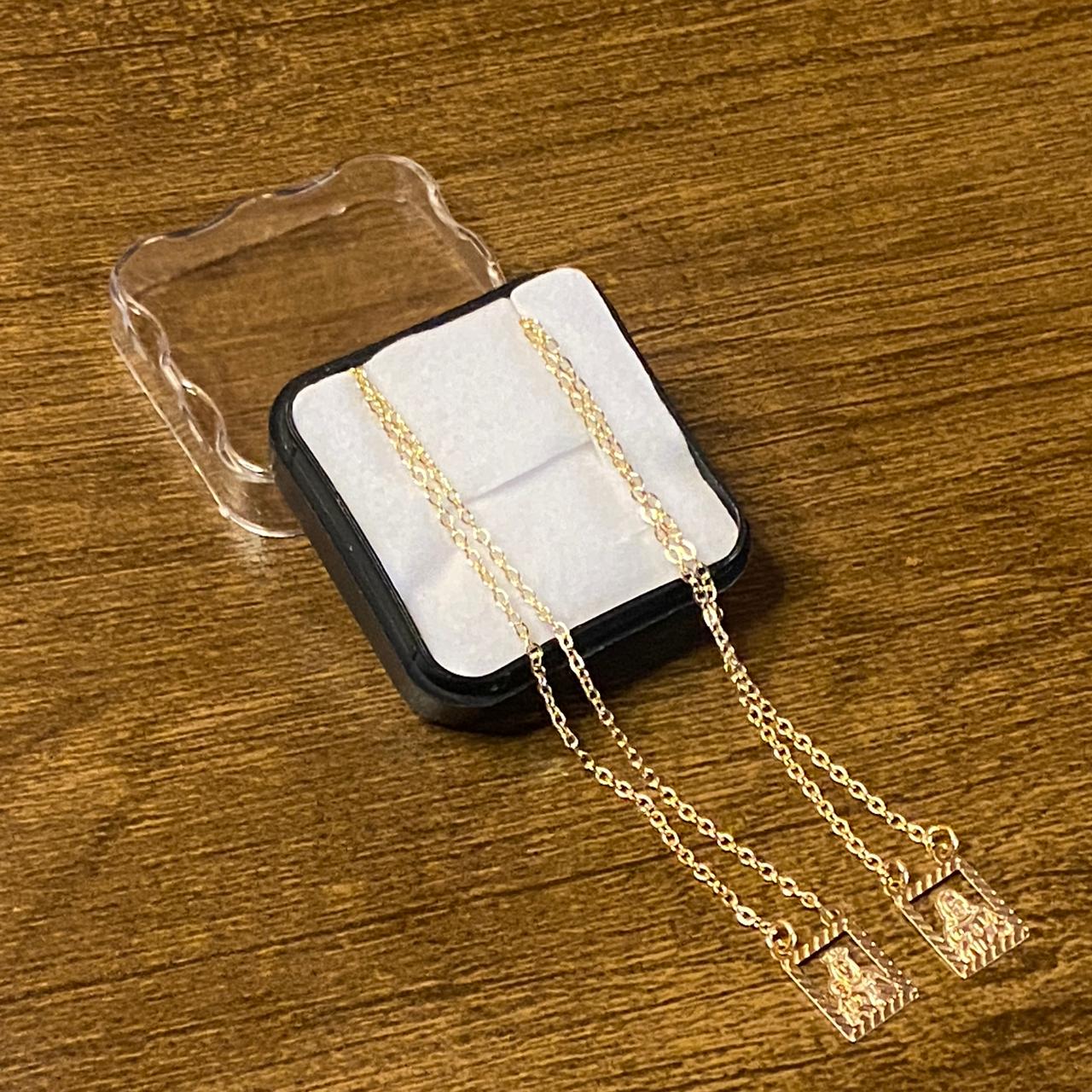ESCAPULÁRIO DOURADO VAZADO SAGRADO CORAÇÃO DE JESUS E NOSSA SENHORA DO CARMO ( 6 UNIDADE)