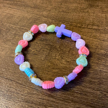PULSEIRA INFANTIL CORAÇÃO COLORIDO COM CRUZ  (0 UNIDADES)