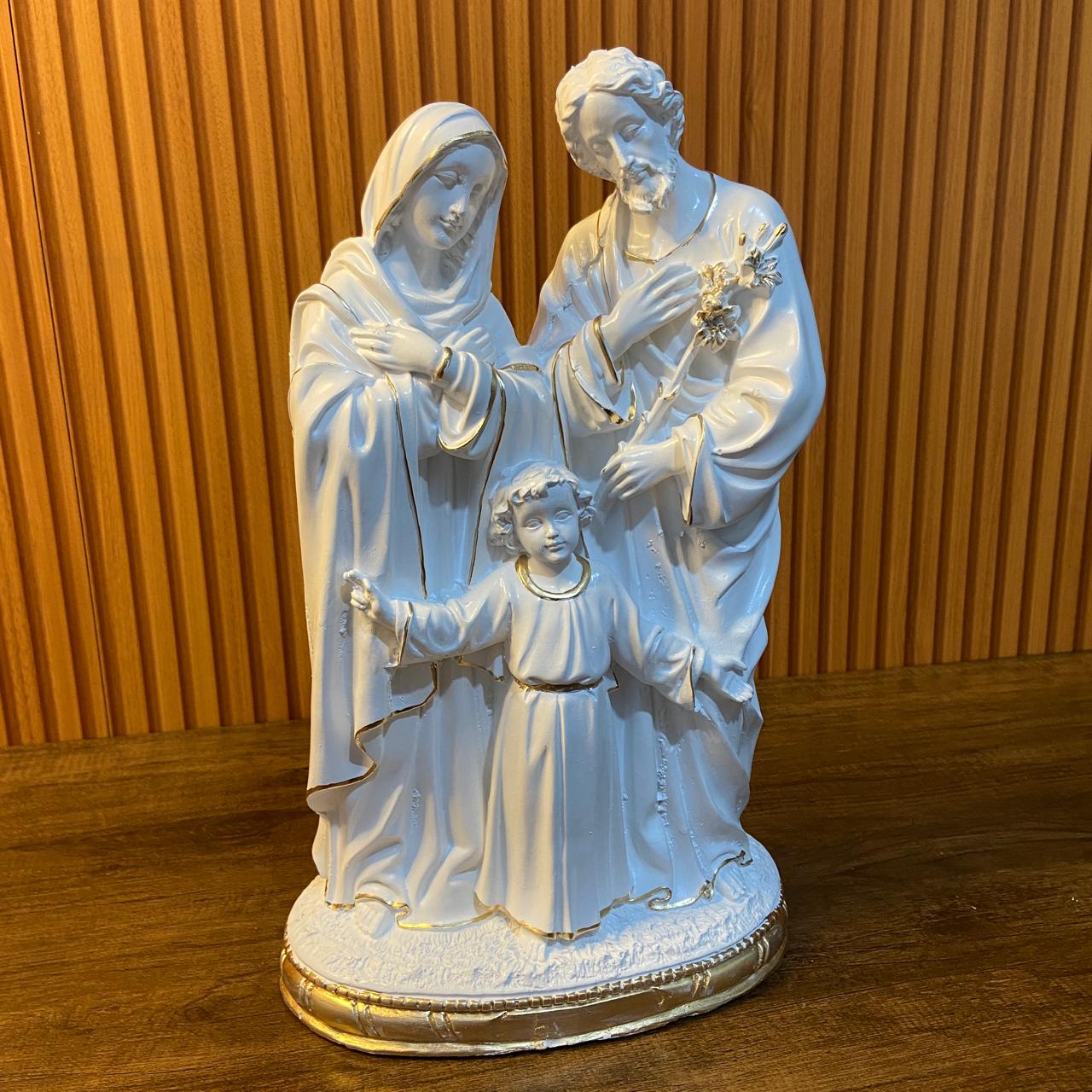 IMAGEM DE GESSO SAGRADA FAMÍLIA BRANCA E DOURADA 41CM (1 UNIDADE)