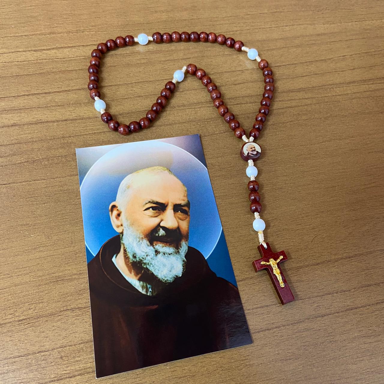 TERÇO DE MADEIRA SANTO PADRE PIO (3 UNIDADES)