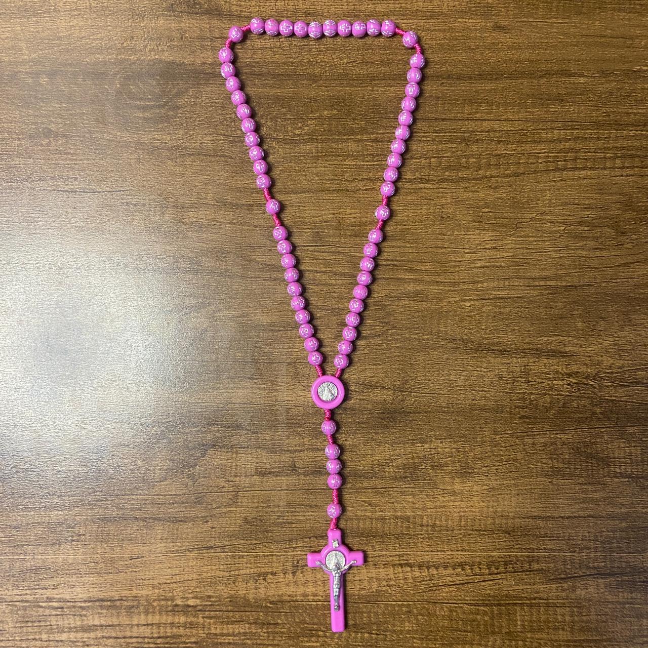 TERÇO NOSSA SENHORA APARECIDA CONTAS DECORADAS CORES SORTIDAS (6 UNIDADES)