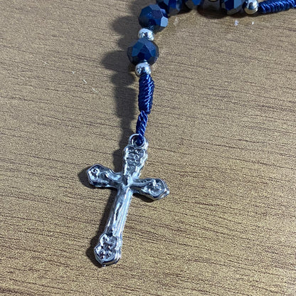 TERÇO CRISTAL AZUL PETRÓLEO SAGRADA FACE 8MM(1 UNIDADE)