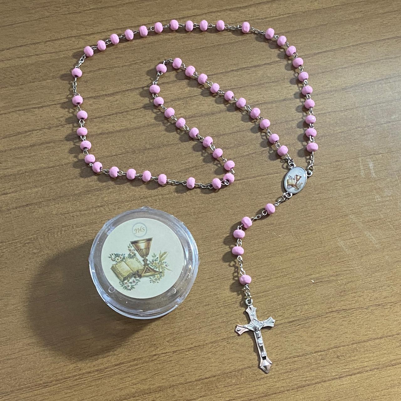 TERÇO DE MADEIRA ROSA EUCARISTIA 06MM (6 UNIDADES)