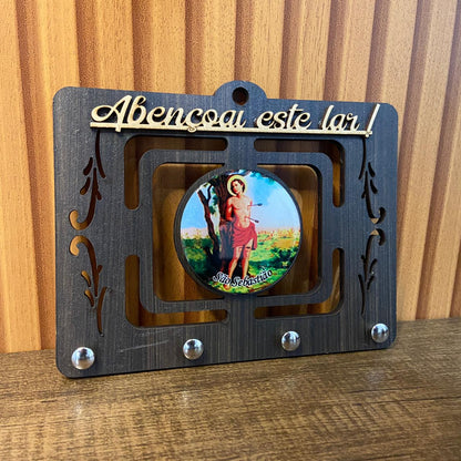 PORTA CHAVE VAZADO RESINADO SÃO SEBASTIÃO 14CM (1 UNIDADE)