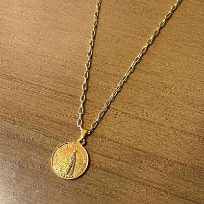 CORRENTE DOURADA NOSSA SENHORA APARECIDA E BASÍLICA MOD2 ( 1 UNIDADE)