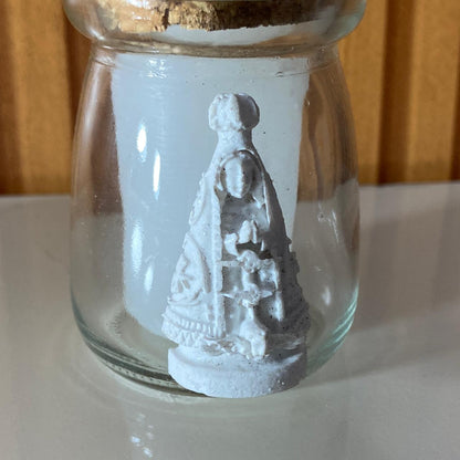 VELA DECORATIVA NO VIDRO NOSSA SENHORA APARECIDA 07CM (1 UNIDADE)