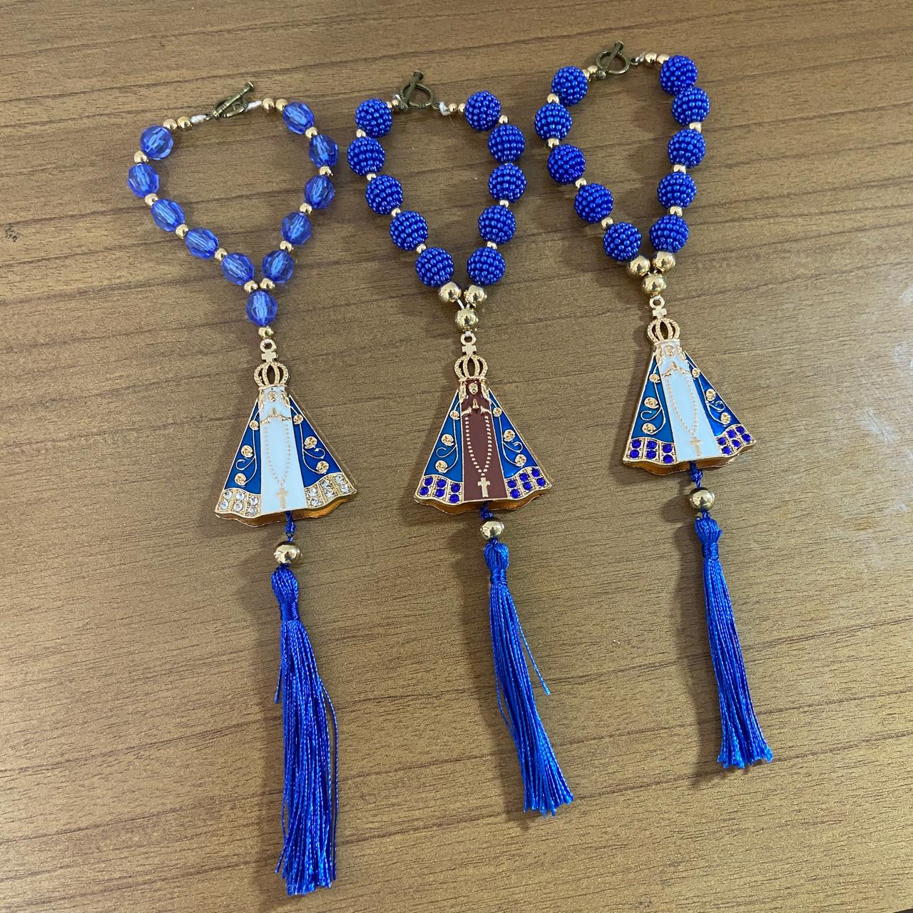 DEZENA PARA CARRO NOSSA SENHORA APARECIDA AMORA AZUL  MODELOS SORTIDOS 12MM (3 UNIDADES)