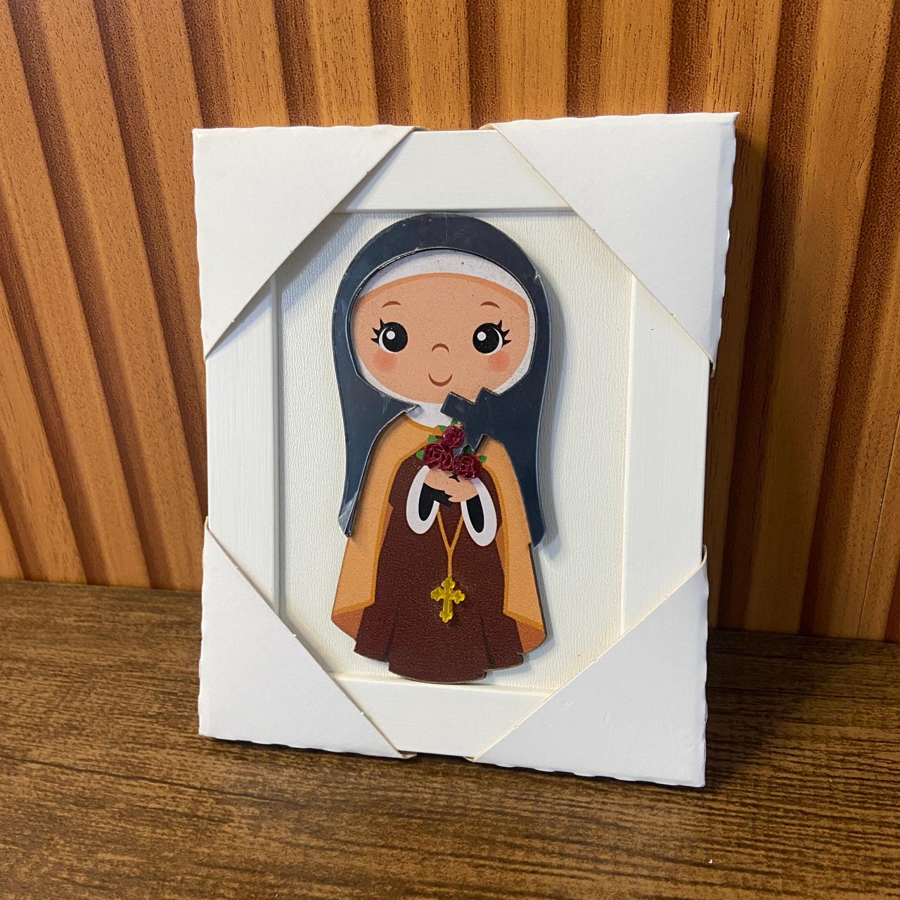QUADRO MDF SANTA TERESINHA INFANTIL COM ACRÍLICO 15,6CMX 12,6CM (1 UNIDADE)