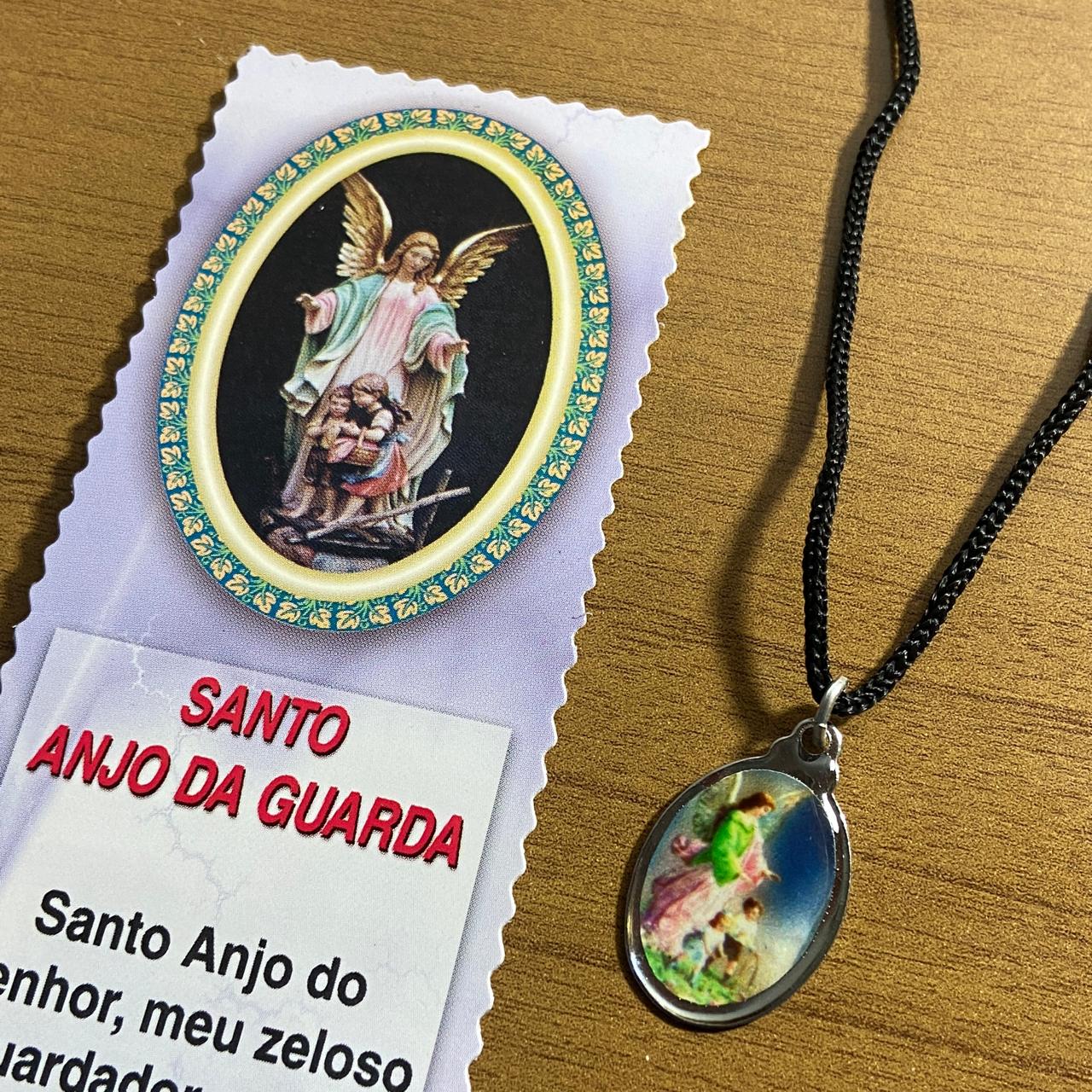 CORDÃO COM MEDALHA RESINADA ANJO DA GUARDA (1 UNIDADES)