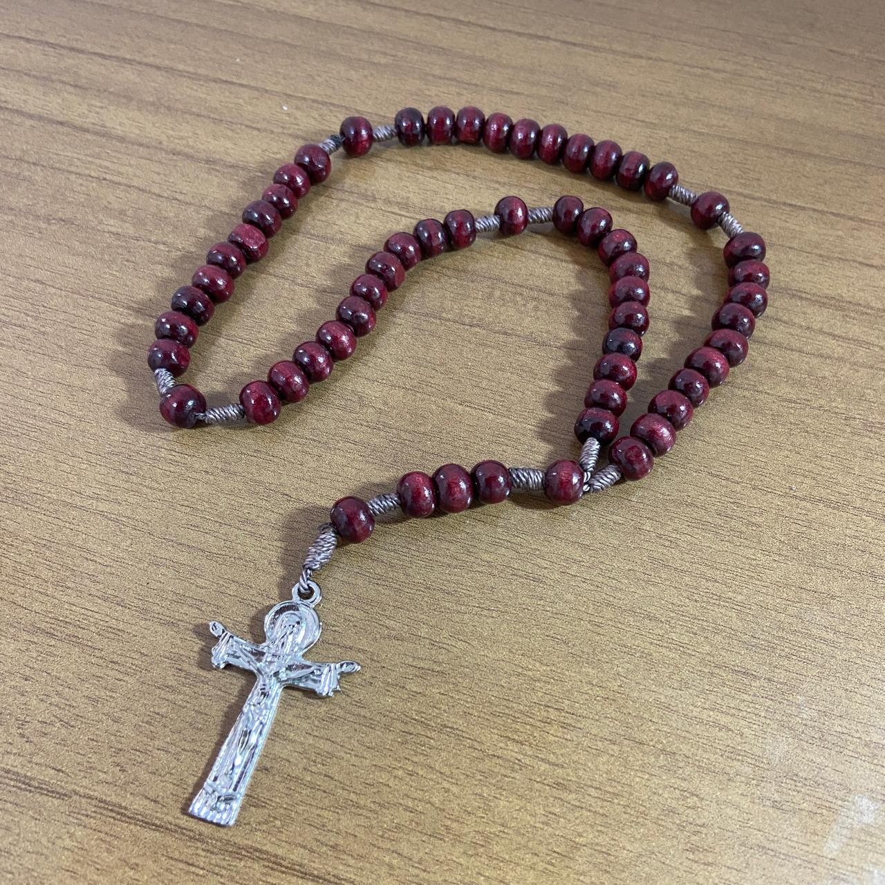 TERÇO DE MADEIRA CRUZ SANTISSIMA TRINDADE 08MM  (7 UNIDADES)