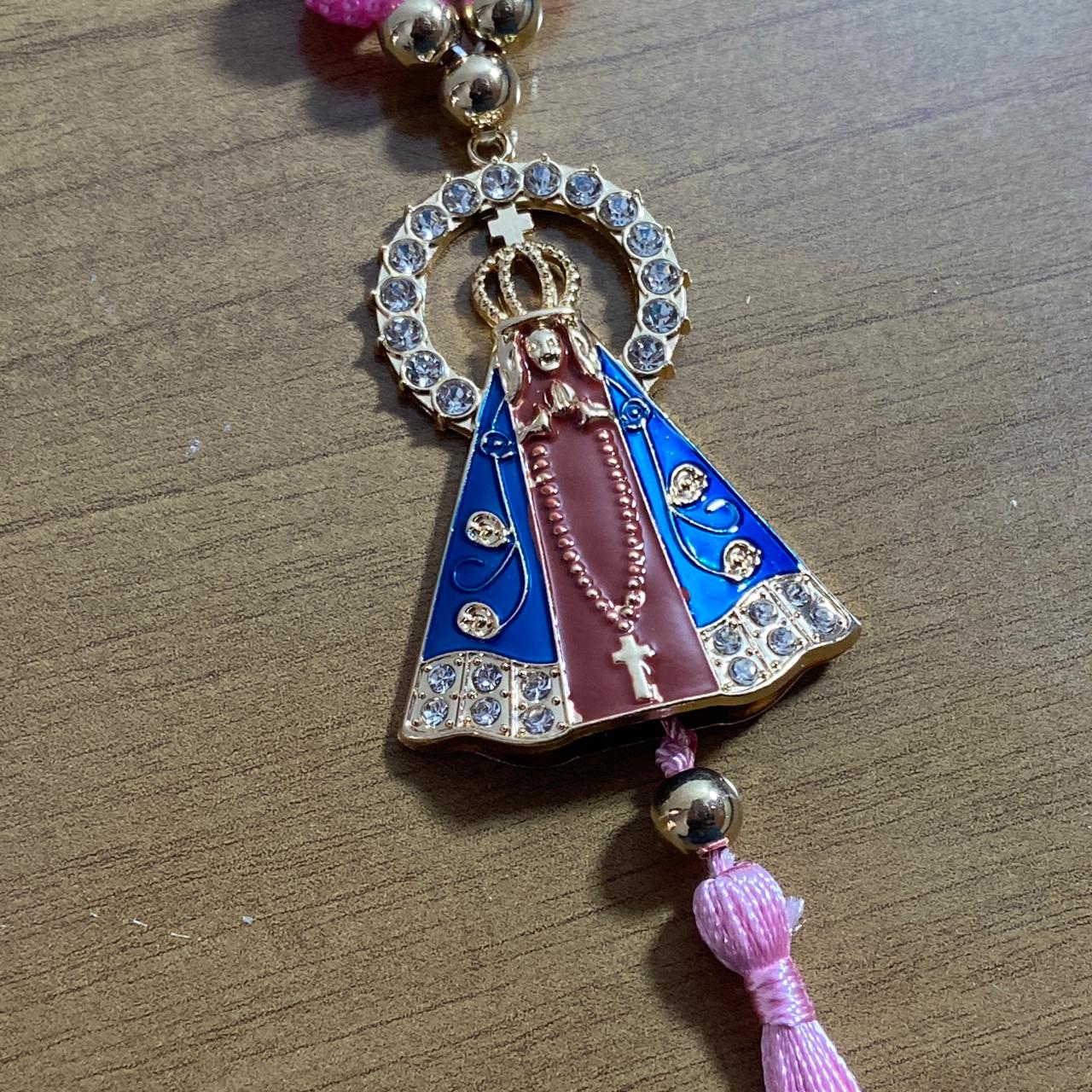 DEZENA PARA CARRO NOSSA SENHORA APARECIDA MARROM AMORA ROSA MOD3 12MM (3 UNIDADES)