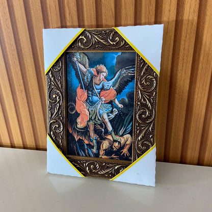 QUADRO COM MOLDURA RESINADO SÃO MIGUEL ARCANJO 20,5X15,5 (1 UNIDADE)