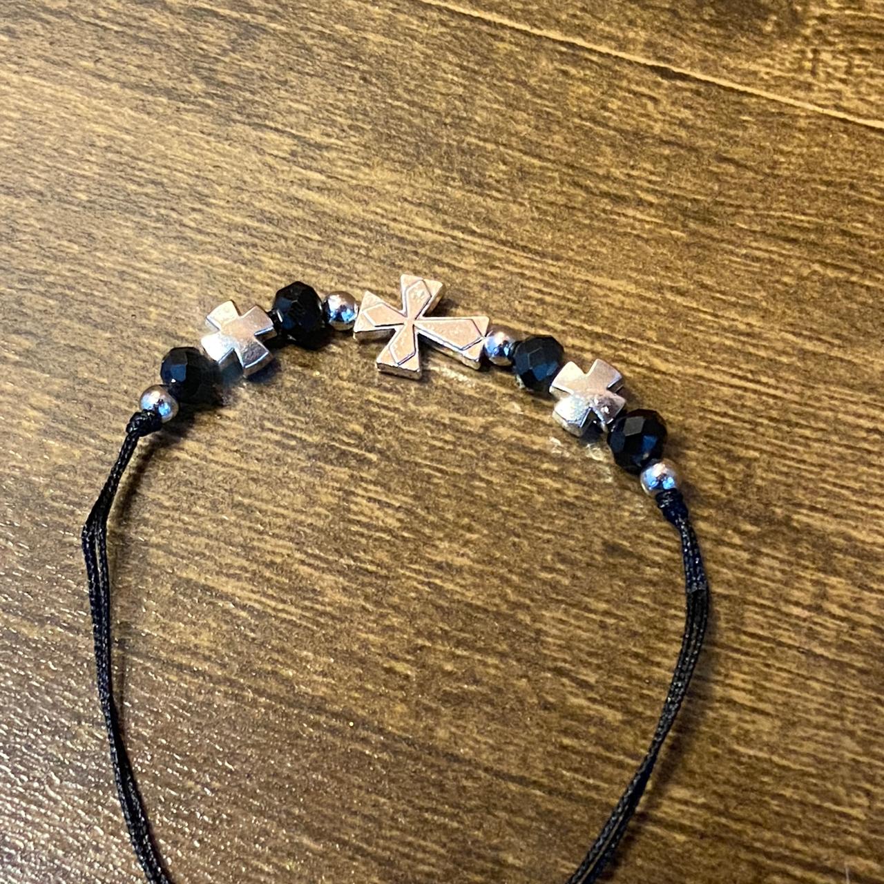 PULSEIRA REGULÁVEL CRISTAL PRETO COM CRUZ   ( 01 UNIDADE)